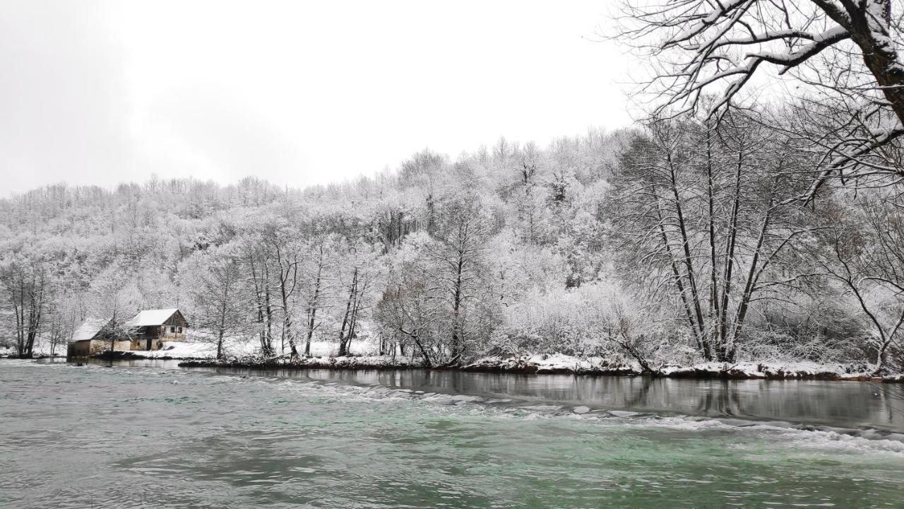 Smaragd River Near Rastoke & Plitvice Lakes Slunj Exterior foto